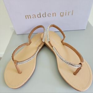 Madden Girl "Aurra"  Rhinestone Flat Thong Sandal  Sz. 5.5 New in box